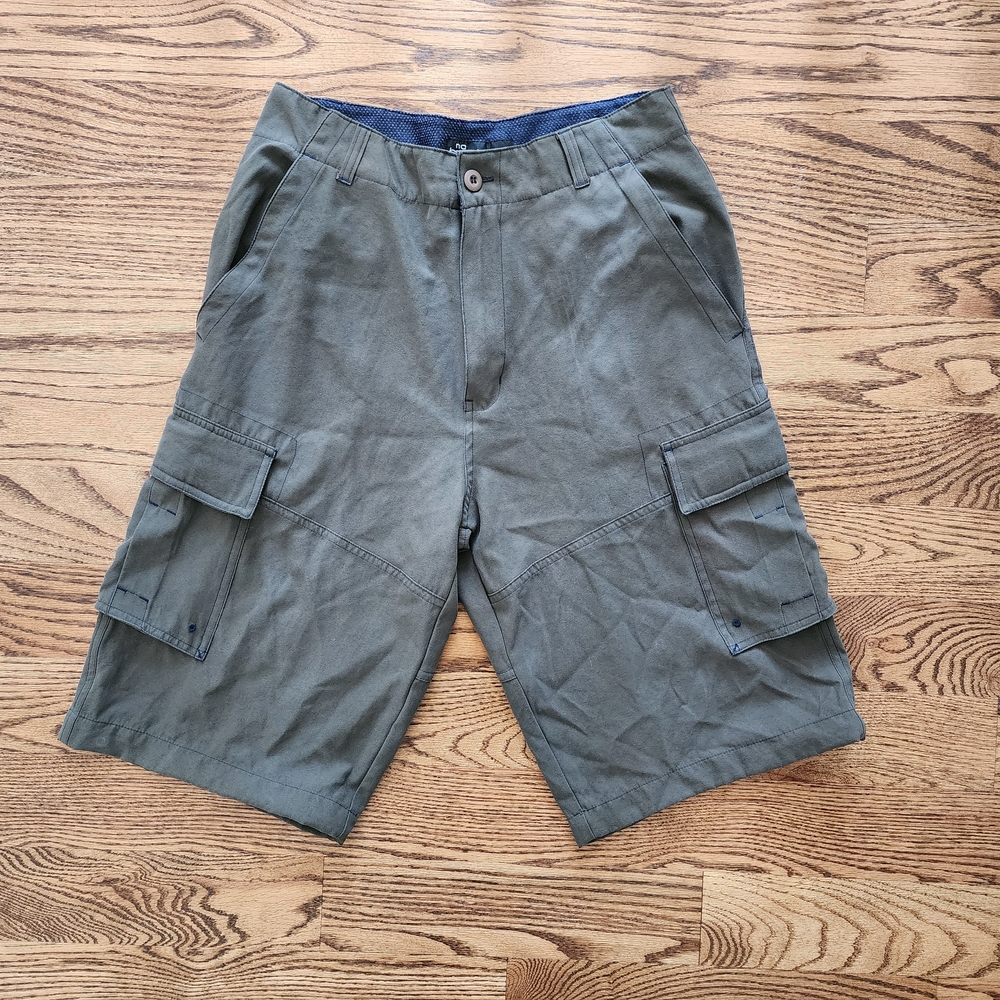 Men's Green Cargo Pockets Size 30 Waist Shorts Hiking Outdoor Casual Lightweight